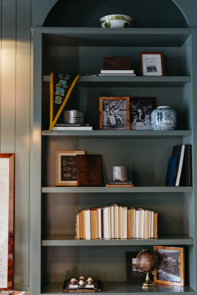 Built In Office Wall Unit with Desk and Bookshelves